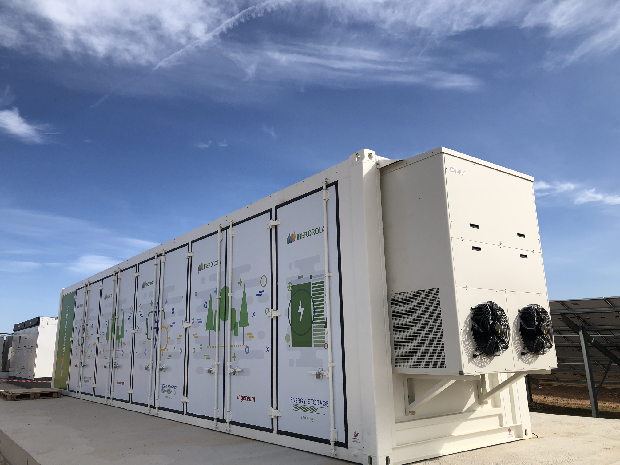 Battery storage unit
